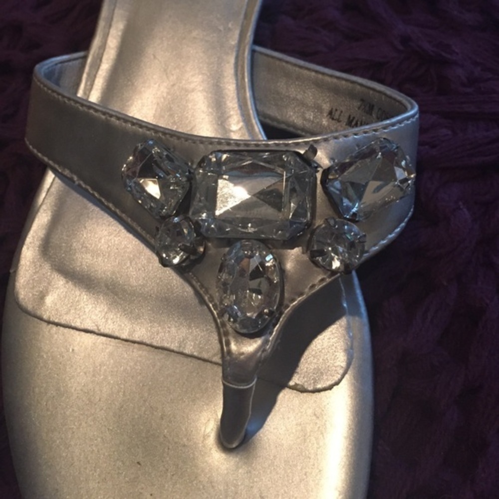 Madeline Stuart silver sandals - Picture 2 of 5